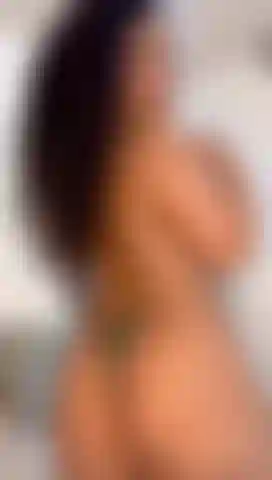 Une danse sexy rien que pour toi 😘.