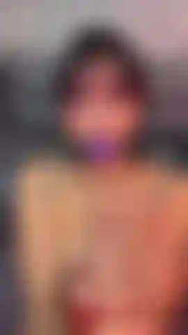 On joue avec mon bâillon et ta bite ?