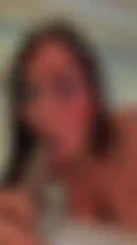 C'est comme ça que j'apprécie une bite noire.