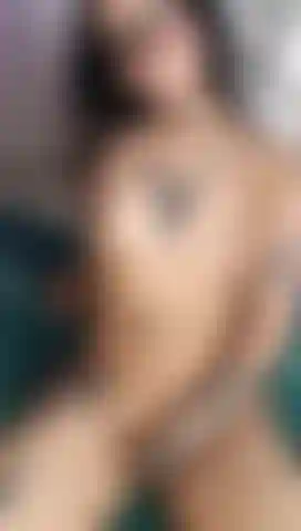 is so relaxing when i touch my pussy with my fingers.