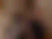 La salope sissy doit mettre la cage puis la maîtresse le taquinera. Parlez-lui de la grosse bite qui me baise et laisse du sperme qu'il va lécher proprement. Il me paie pour la libération. Éjacule sur mes gants et lèche propre.