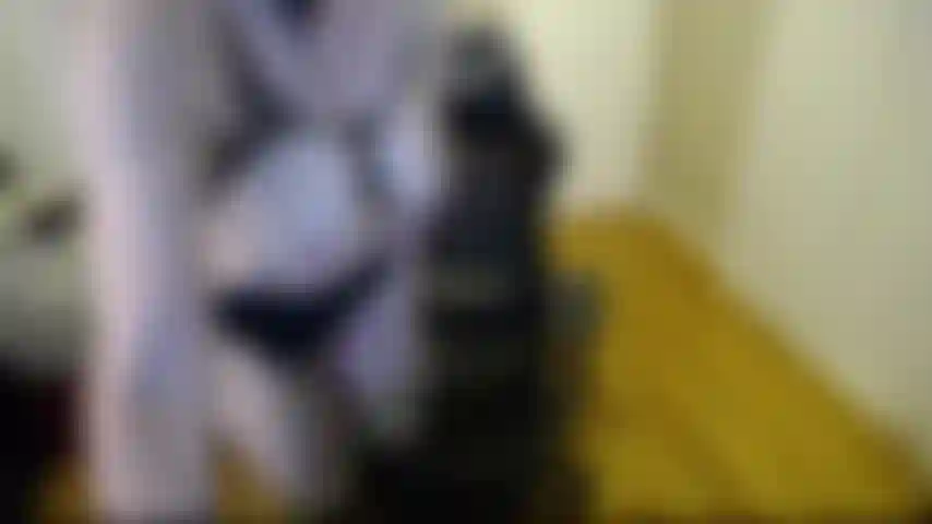 Balle qui casse la balle qui frappe des mots sales cei.