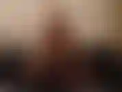 Mari cocu rentre à la maison pour me trouver en train de sucer et de baiser mon taureau bbc préféré et son ami. Énorme bite 9,5 pouces de large étirant ma bouche et ma chatte, dp, gémissements, cris, propos cochons et orgasme majeur.