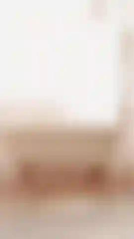 La séduction et la sensualité sont mes arts préférés à pratiquer, et un sourire irrésistible n'est jamais absent quand il s'agit de vous captiver... Je vous assure, vous en voudrez encore plus.