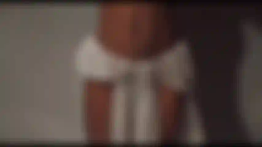 Une danse arabe très chaude.