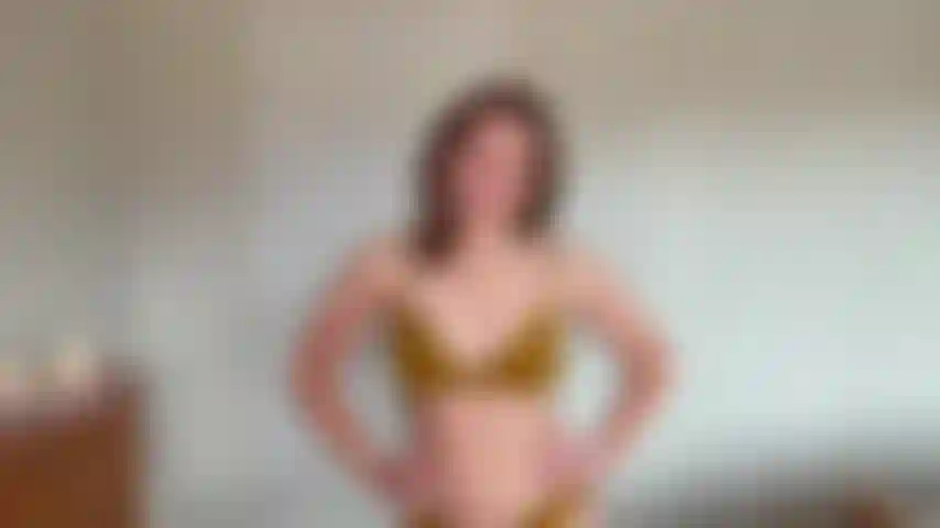 This is a gentle tease for when you're missing me. >
Sit back, take a deep breath, and let me remind you of my curves and everything your mind has been starving for. You know I'm worth the wait.
