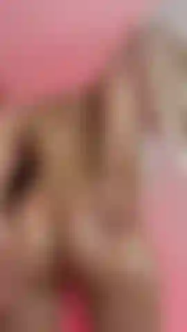 Do you want to see my ass and pussy shiny with oil?