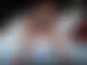 Suce des bites puis je fais du sexe en levrette pendant longtemps. Elle adore regarder cam2cam tout en ayant des relations sexuelles avec bo blake et sa grosse bite.