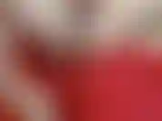 Gina gold a reçu une tarte à la crème déposée par bo blake dans un gold show ! Regarde le sperme qui coule de sa chatte !