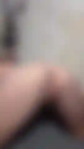 A lot of ass shaking, some anal and ass to mouth fun