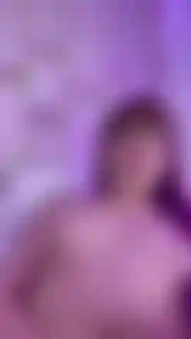 Profite d'une grosse pluie de sperme sur mes mains.