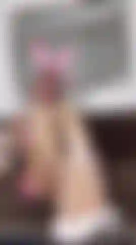 Résille ou pieds nus ? Tu veux sentir ?