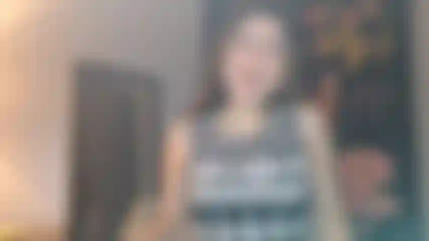 Notre première séance de facesitting pov : c'est l'heure de votre séance irl ! Laissez-moi vous expliquer comment se déroulera notre première séance de facesitting. Je vais vous montrer exactement où sera votre visage pendant notre séance... Au fond de mon magnifique cul ! Pouvez-vous le gérer ??