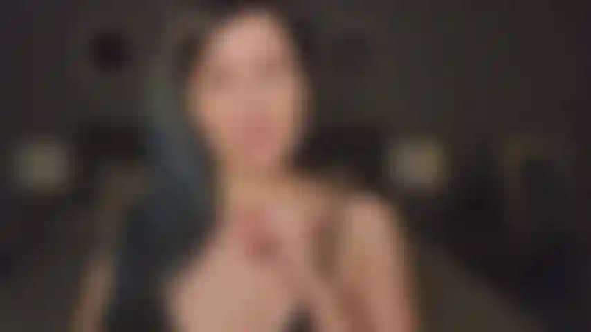 Edge and ruin : dans cette vidéo, je t'apprends exactement comment affronter et ruiner ton orgasme pour moi tout en te taquinant avec mon corps. Tutoriel parfait pour tous ceux qui aiment ce problème !