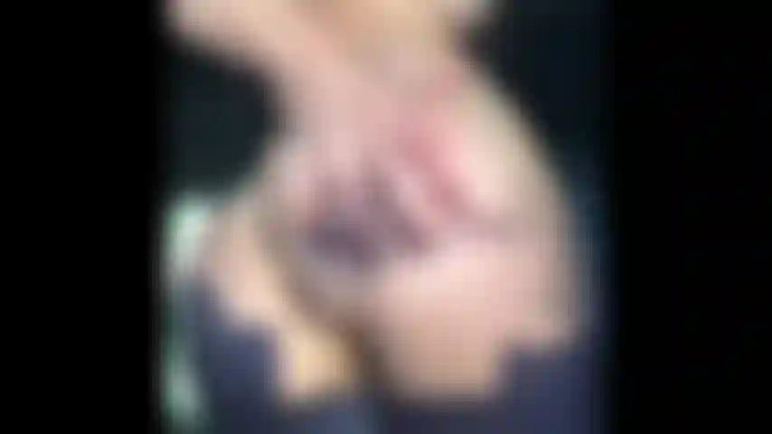 Je te fais un clin d'oeil avec mon étoile de mer ;).