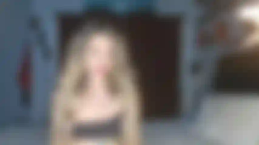 Le perdant du pov écoute la déesse.