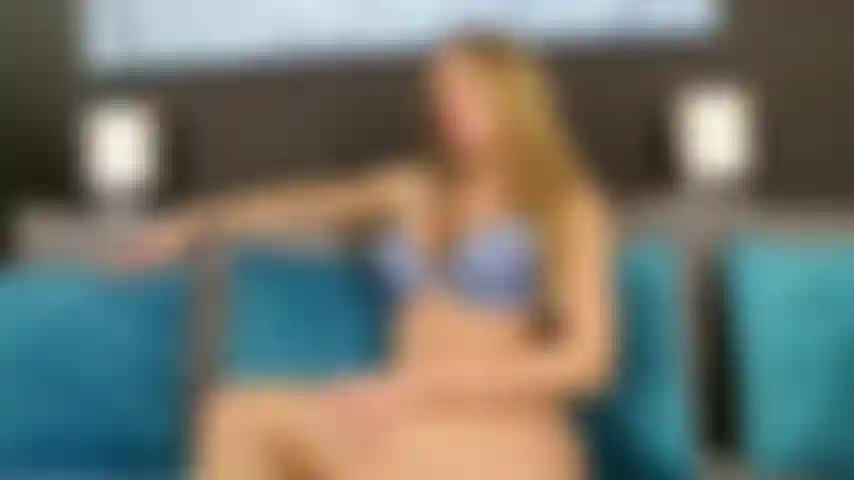 Baise-la et pense à moi - je sais qu'elle ne peut même pas te faire bander, mais si tu penses à moi, tu pourras jouir à nouveau pendant que ta femme est sous toi. Je suis là pour sauver votre couple, la recette est simple !