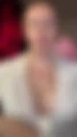 Magie érotique profonde joi – branlette obéissante et sans réflexion, magie érotique puissante combinée avec un joi intense. Cette fille séductrice jette son sort sur toi, prend le contrôle total de ton esprit et de ta bite, et te guide à travers une branlette intense, de l'edging, et un orgasme magique puissant. Inclut des déclencheurs et une soumission profonde. #Bigboobs #bigtits #bignipples #curve #joi #dirtytalk #roleplay #domme.