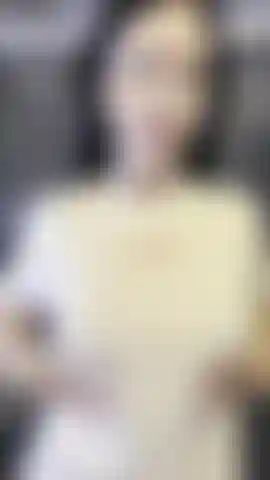 57. T-shirt mouillé sous la douche et pas de culotte ;).