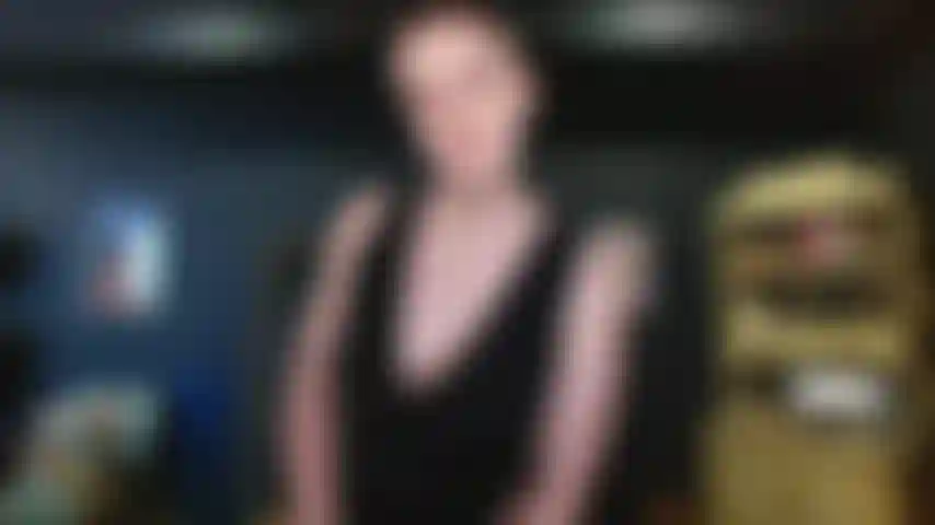 Féminisation affirmative : vous habiller pour vous faire baiser.