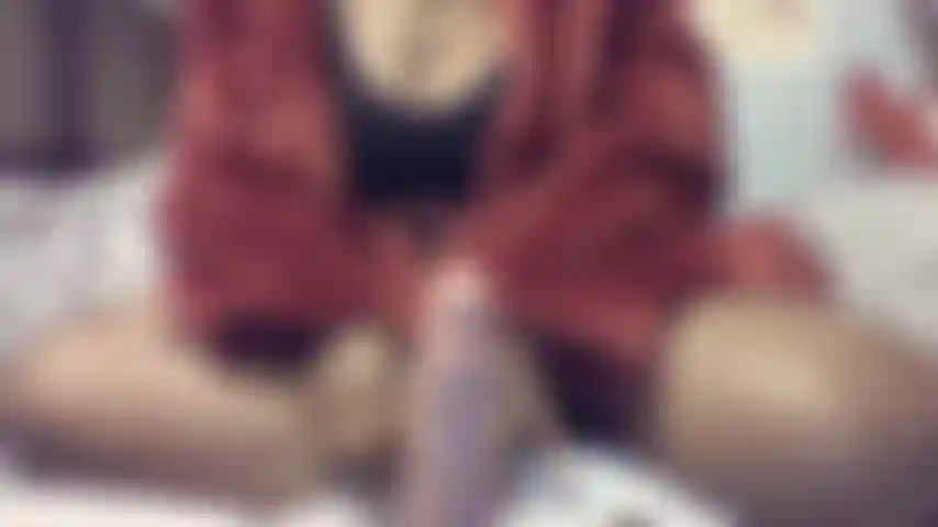 Let me take control for just 4 minutes. You’ll stroke when I say, stop when I say, and cum only when I let you. Obedience has never felt this good. 💦 JOI • Edging • Dominant Fem Voice • Cum Countdown 🎧 Slip in your earbuds. I’ll do the rest.