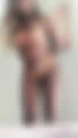 Adoration du cul bikini.