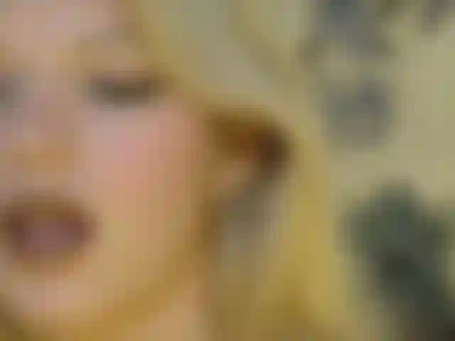 This is an auditory delight if you love mouth noises,