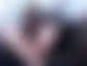 Fétichiste des pieds, travail des pieds avec un gode géant. Beaucoup d'huile, vêtue de ma jupe sans cul en cuir.