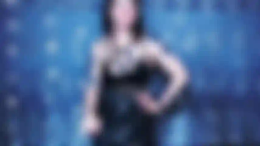 Sissy s'entraîne avec la déesse valkyrie !