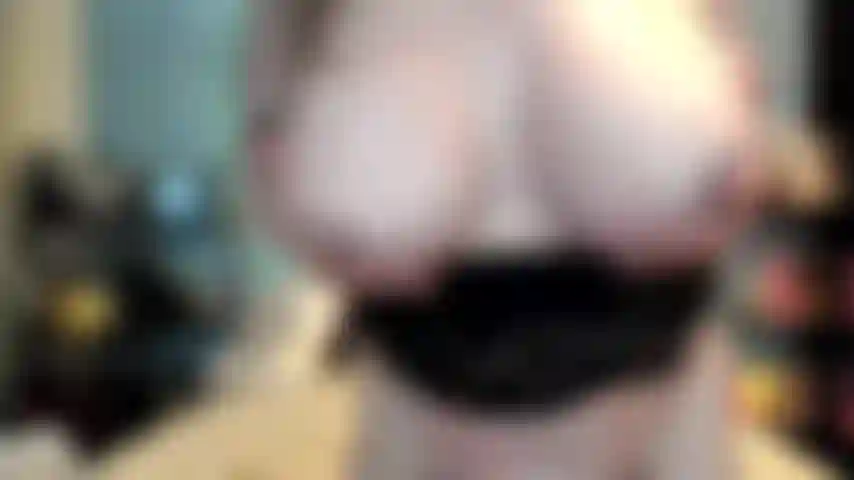 ( Gs.929) GoldieStar se produit dans un spectacle d'or - 8 minutes. Anal, dp, chatte écartée, gros seins, gros cul, belle-fille, chatte poilue, éjacule, pieds nus (01/04/2023).