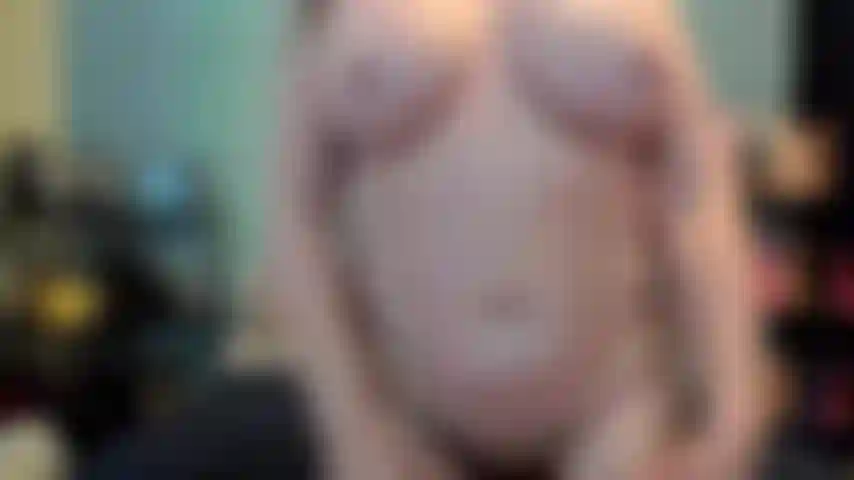 ( Gs.932) GoldieStar se produit dans un spectacle d'or - 10 minutes. Gros seins, gros cul, belle-fille, chatte poilue, éjacule, anal, dp, pieds nus, chatte écartée (01/04/2023).