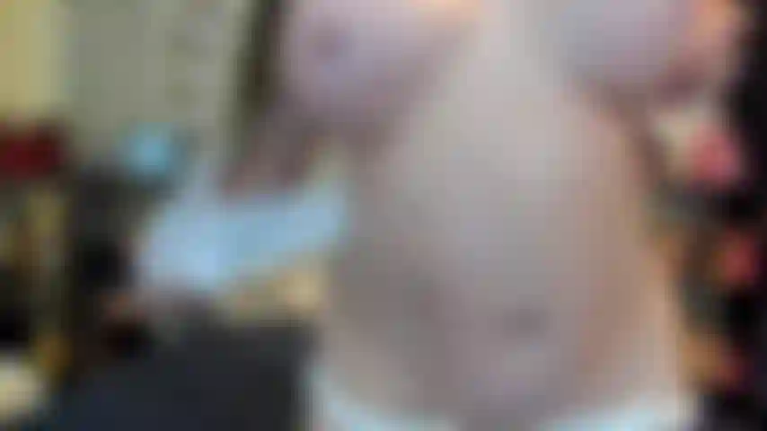 ( Gs.880) GoldieStar se produit dans un spectacle d'or - 15 minutes. Gros seins, gros cul, gilf, chatte poilue, squirting, pieds nus, anal, dp (30/12/2022).