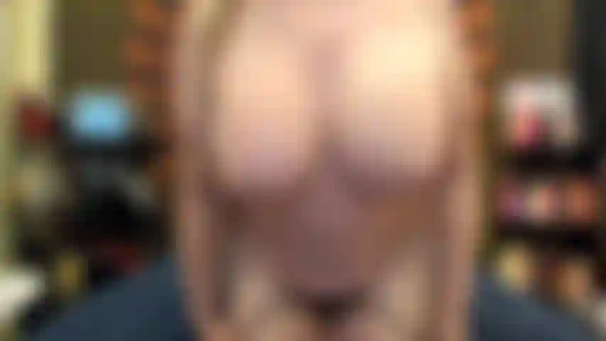 ( Gs.771) GoldieStar se produit dans un spectacle d'or - 11:01 minutes. Chatte poilue, belle-fille, gros seins, gros cul, pieds nus, squirting, jeu de pieds, gros gode rose (06/10/2022).