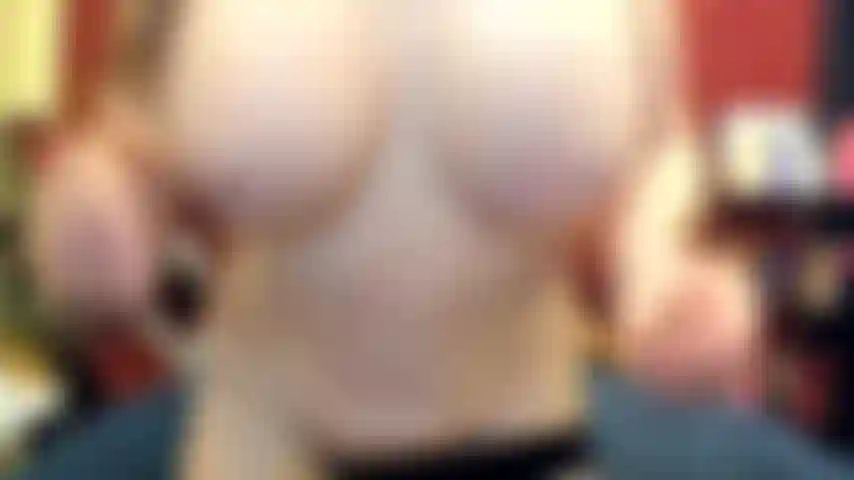 ( Gs.513) GoldieStar se produit dans un spectacle d'or - 10:59 minutes. Gilf, chatte poilue, jouet interactif, pieds nus, anal, dp, squirting (14/04/2022).