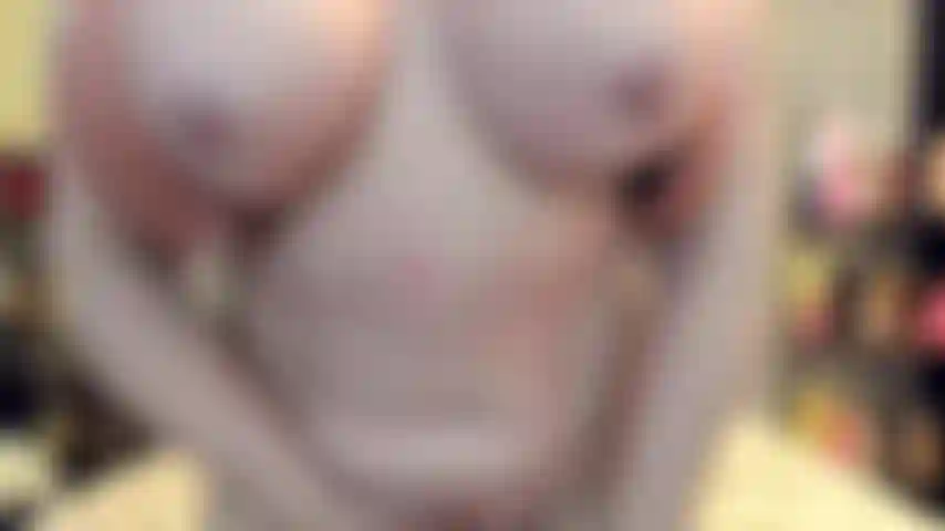 ( Gs.833) GoldieStar se produit dans un spectacle d'or - 10:01 minutes. Gros seins, squirting, chatte poilue, anal, dp, interracial dp, jouet interactif, pieds nus, gilf (12/5/2022).