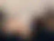 (40) GoldieStar porte des bottes hautes léopard et lui baise la chatte avec un gros gode avec une giclée de sperme crémeuse.