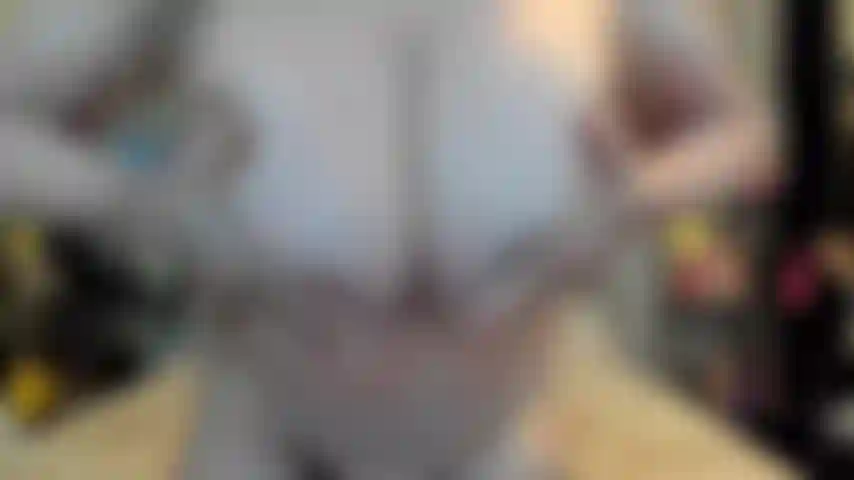 ( Gs.851) GoldieStar se produit dans un spectacle d'or - 11:01 minutes. Gros seins, gros cul, chatte poilue, squirting, gros gode rose, anal, dp, pieds nus (14/12/2022).