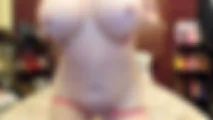 ( Gs.388) GoldieStar se produit dans un spectacle d'or. Roleplay (appelant tous les gars dans la pièce par leur nom...) 8 Minutes. Gros seins, milf, éjacule, jouet interactif lumineux, anal, dp (12/12/2021).