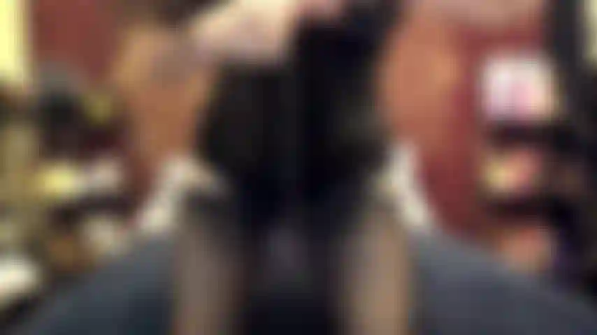 ( Gs.381) GoldieStar se produit dans un spectacle d'or. Roleplay (appelant tous les gars dans la pièce par leur nom...) 11:01 Minutes. Corset noir. Bas noirs. Talons hauts rouges, milf, gros gode violet, squirting, anal, dp (12/12/2021).