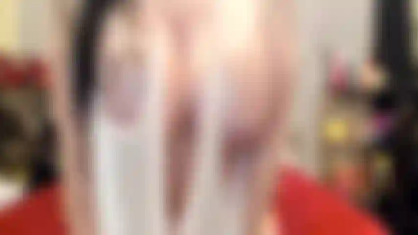 ( Gs.439) GoldieStar se produit dans un spectacle d'or. Roleplay (appelant tous les gars dans la pièce par leur nom...) 11 Minutes. Tee-shirt blanc. Culotte, gros seins, gilf, huile, jeu de chatte, anal, dp, godes tous noirs (18/01/2022).