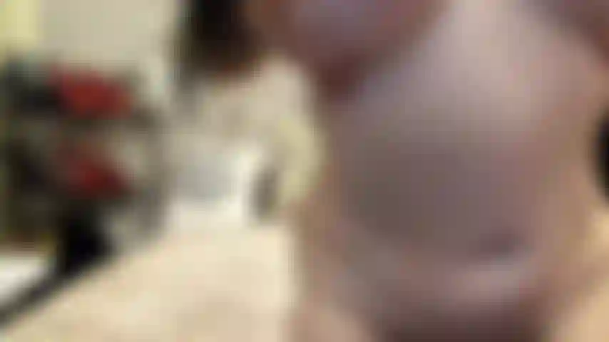 ( Gs.431) GoldieStar se produit dans un spectacle d'or. Roleplay (appeler tous les gars dans la pièce par leur nom...) 10:59 Minutes. Gilf, gros seins, chatte poilue, pieds nus, squirting, jeu de chatte, jeu de tétons, anal, dp, godes tous blancs (17/01/2022).