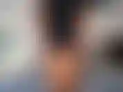 (3) GoldieStar utilise un jouet en acier et un plug anal orné de bijoux.