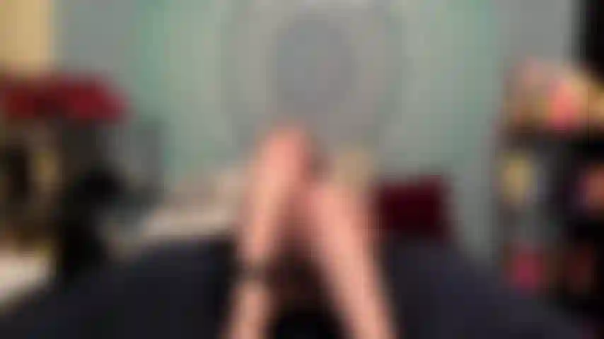 ( Gs.494) GoldieStar se produit dans un spectacle d'or. Roleplay (appeler tous ceux qui sont présents dans la pièce par leur nom...) 9 Minutes. Gros seins, talons à lanières, belle-fille, chatte poilue, jouet interactif, anal, dp (28/02/2022).