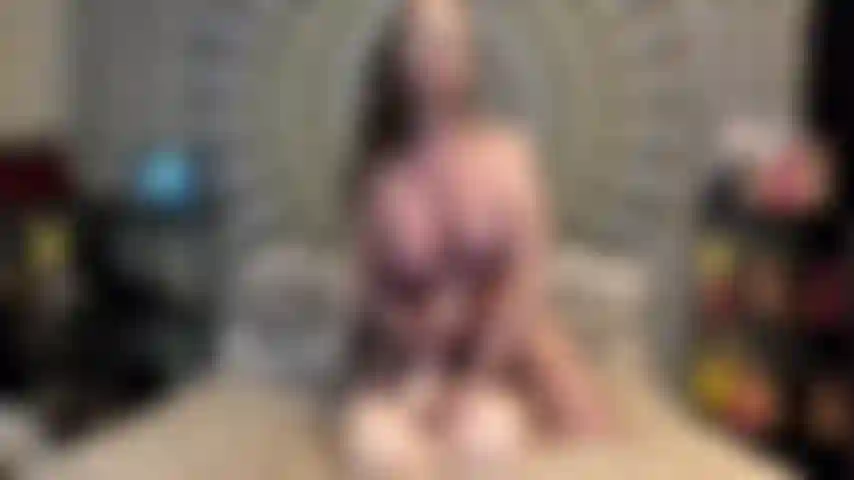 ( Gs.840) GoldieStar se produit dans un spectacle d'or - 15:01 minutes. Le mec, gros seins, chatte poilue, pieds nus, anal, dp, squirting (9/12/2022).