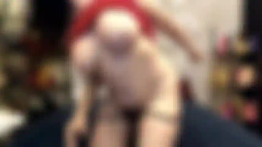 ( Gs.398) GoldieStar se produit dans un spectacle d'or. Roleplay (appelant tous les gars dans la pièce par leur nom...) 10 Minutes. Milf, gros seins, culotte noire, jouet interactif, squirting, pieds nus, bourrage de culotte, chatte poilue, anal, dp interracial (17/12/2021).