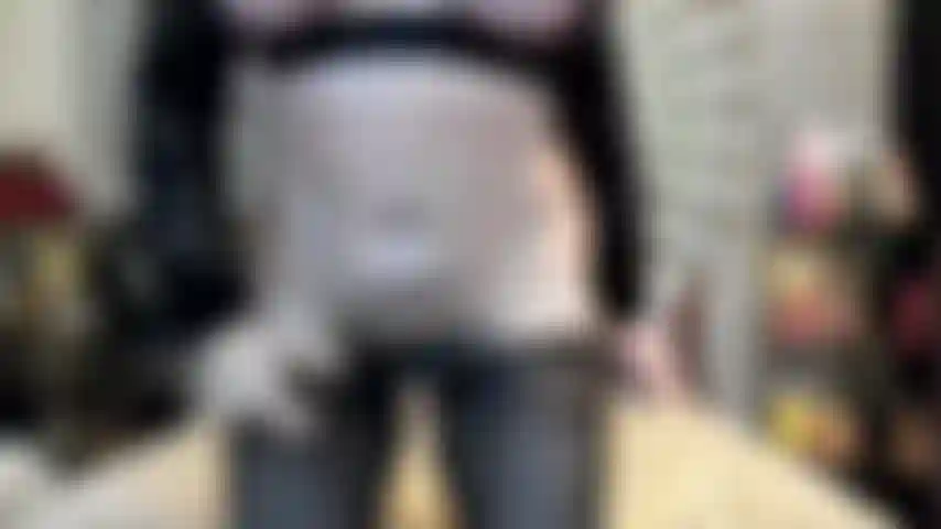 ( Gs.843) GoldieStar se produit dans un spectacle d'or - 11:01 minutes. Bas noirs/talons hauts, chatte poilue, squirting, anal, dp interracial, gros seins, gros cul (11/12/2022).