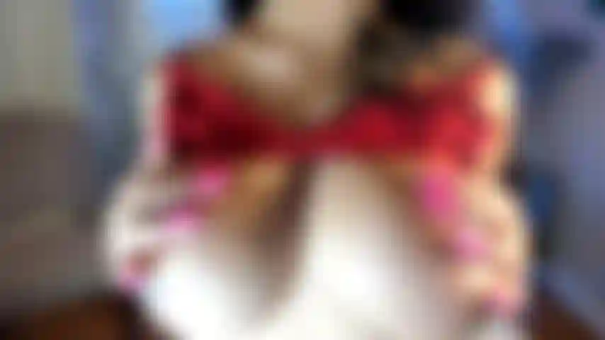 Sloppy blowjog/deepthroat et me bâillonne.