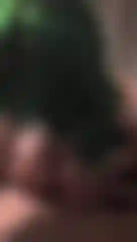 Tease d'augmentation mammaire.