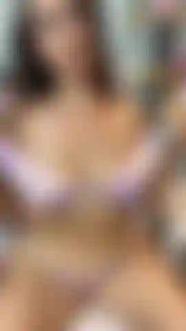 K. Baise ma chatte, nue, hitachi.