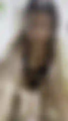 Je rebondis sur toi avec des talons hauts.